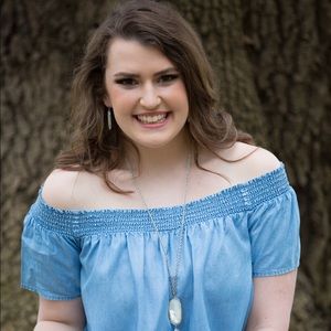 Meet your Posher, Abby